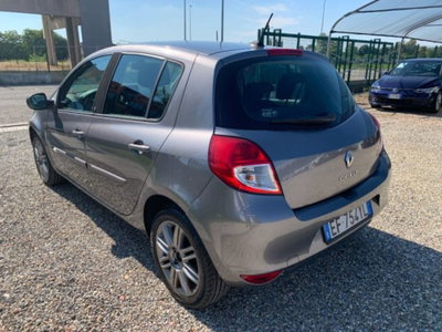Renault Clio 1.2 16V 5 porte Luxe (3)