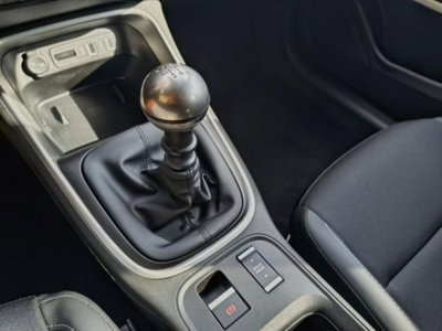 Jeep Avenger 1.2 turbo Summit fwd 100cv (13)
