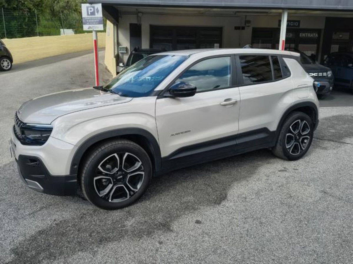 Jeep Avenger 1.2 turbo Summit fwd 100cv (16)