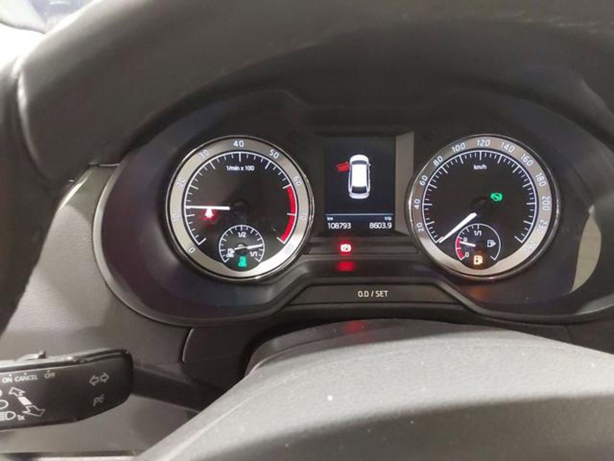 Skoda Octavia Station Wagon 1.5 G-TEC DSG Wagon Ambition (7)