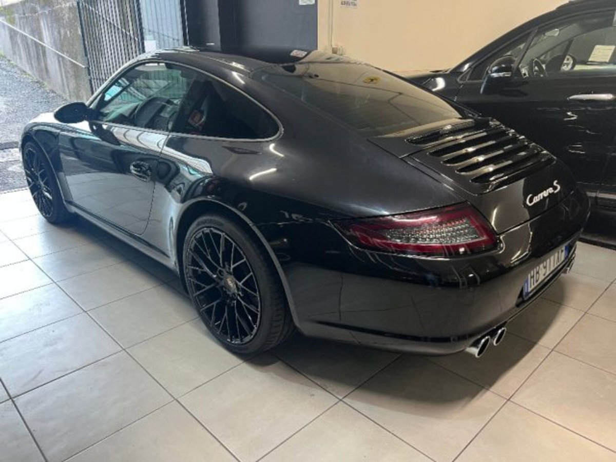 Porsche 911 Coupé Carrera S (4)