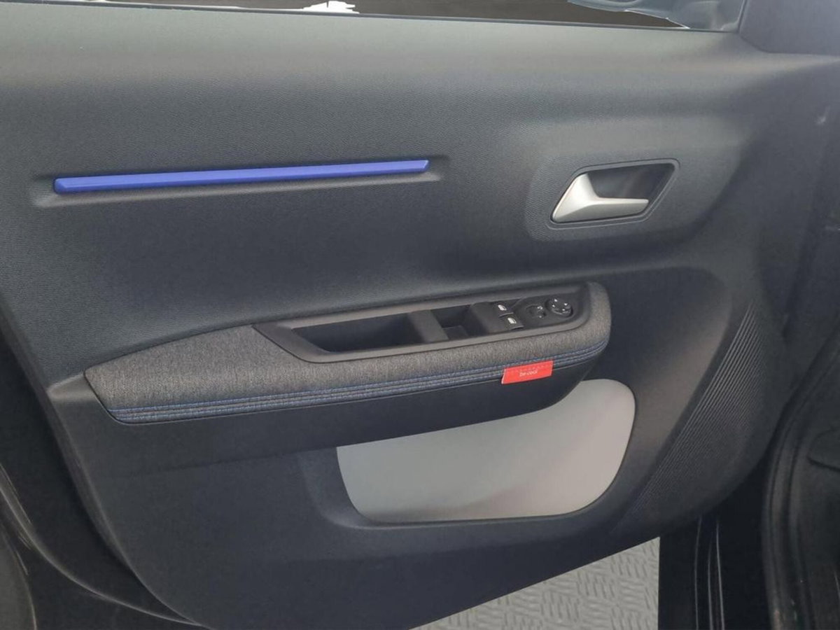 Citroen C3 Aircross 1.2 puretech turbo Plus 100cv 7p.ti (10)