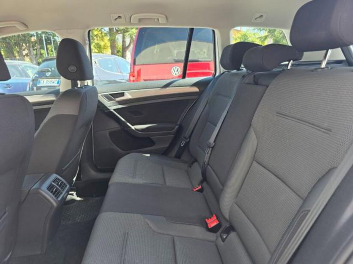 Volkswagen Golf Variant 1.4 TGI Comfortline BlueMotion (12)