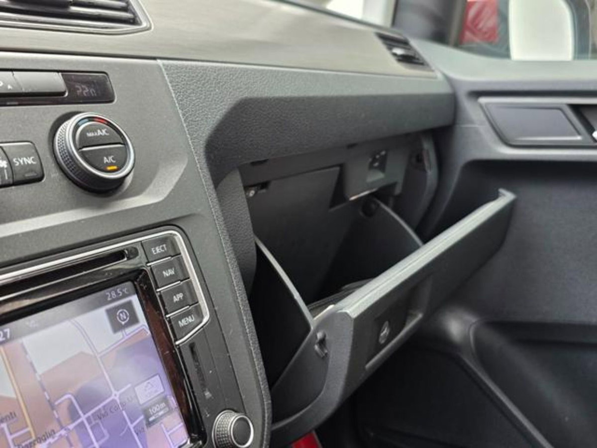 Volkswagen Caddy 1.4 TGI (16)