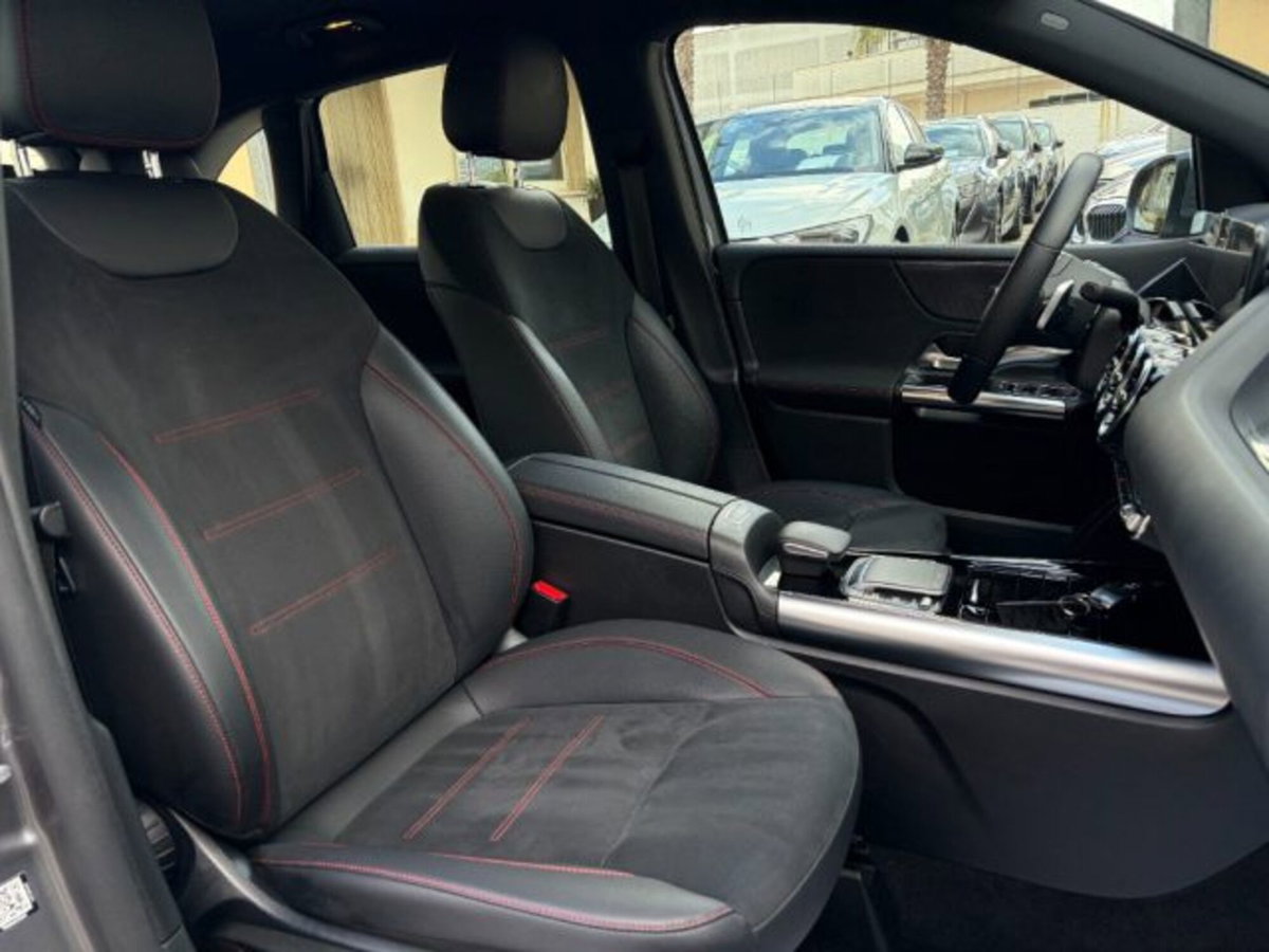 Mercedes-Benz Classe B 180 d Automatic Premium (10)