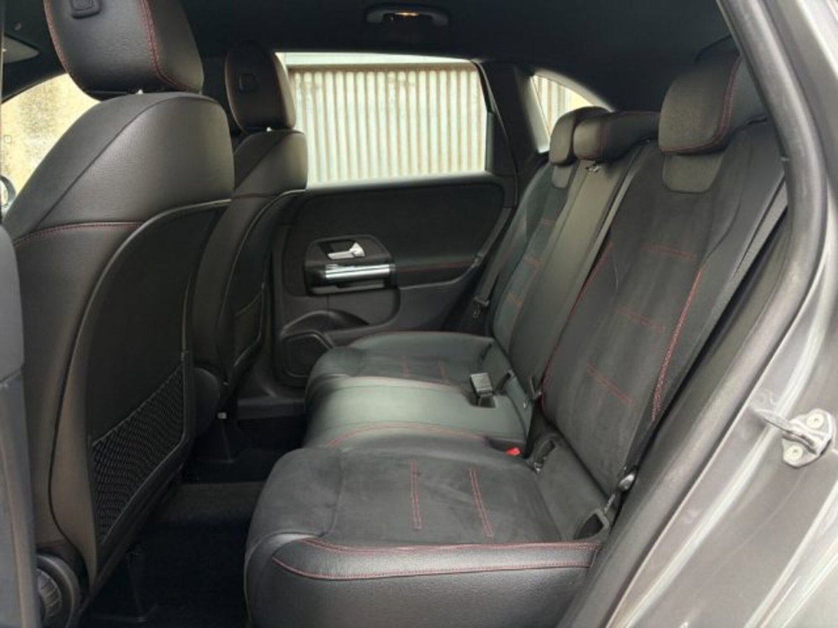 Mercedes-Benz Classe B 180 d Automatic Premium (17)