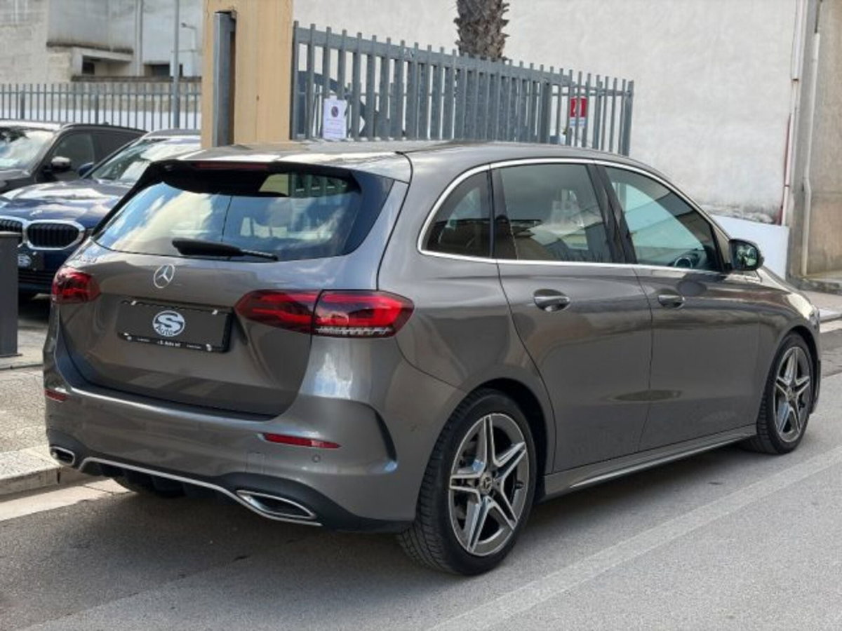 Mercedes-Benz Classe B 180 d Automatic Premium (4)