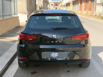 SEAT Leon 1.6 TDI 115 CV 5p. Style (4)