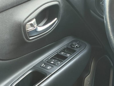 Jeep Renegade 1.6 Mjt 120 CV Limited (20)