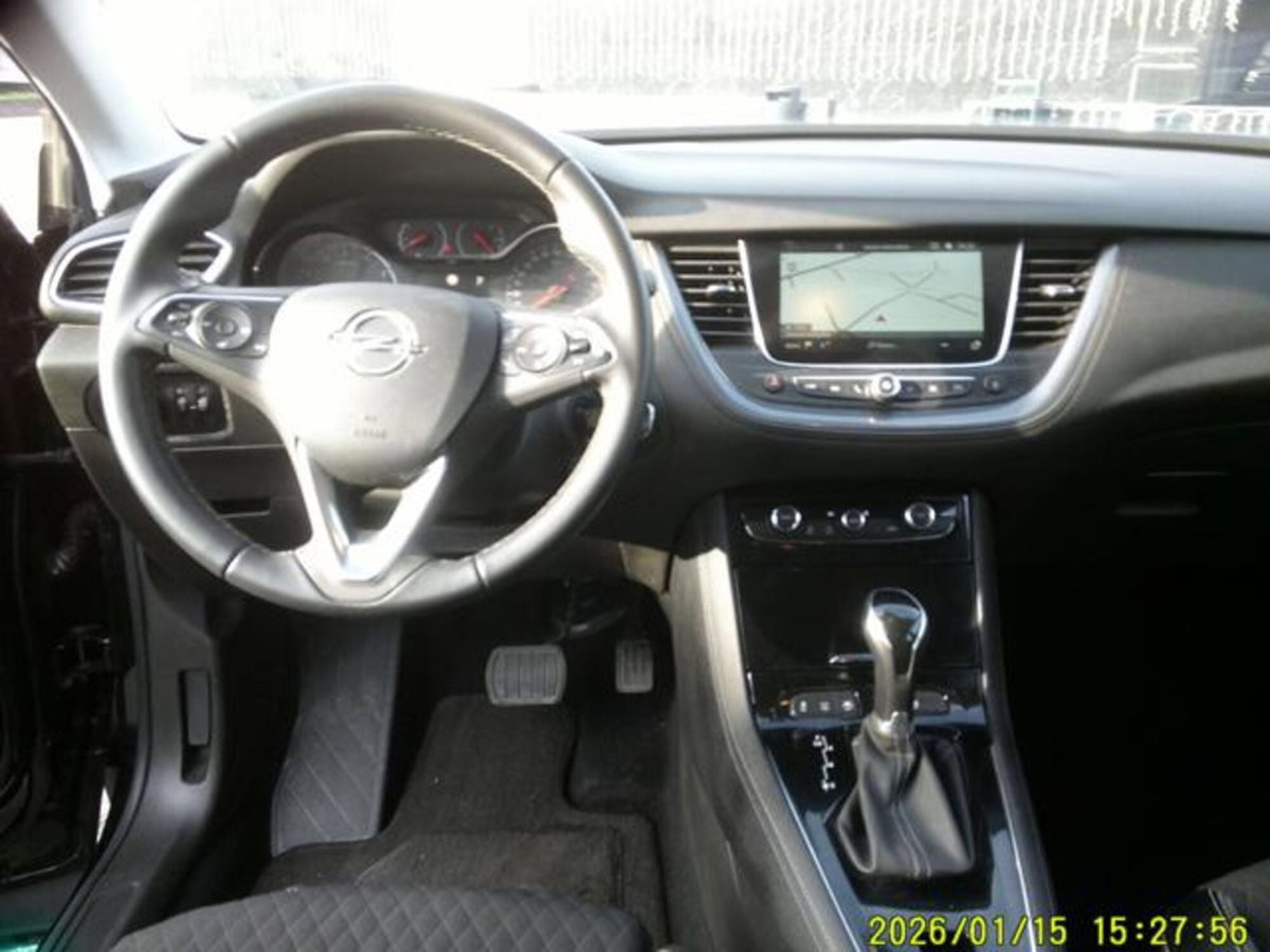 Opel Grandland X 1.5 diesel Ecotec Start&Stop Advance (9)