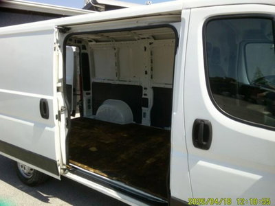 Peugeot Boxer Furgone 335 2.2 BlueHDi 140 S&S PM-TM Furgone Vetrato (8)