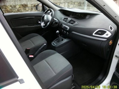 Renault Scenic E-Tech Electric 1.5 dCi 110CV EDC Energy (16)