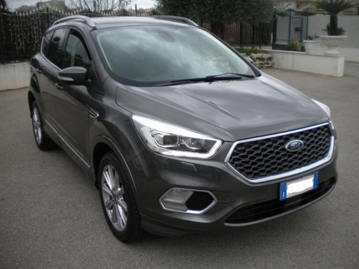 Ford Kuga 2.0 TDCI 180 CV S&S 4WD Powershift Vignale (16)