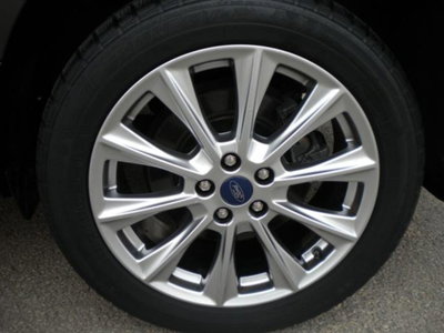Ford Kuga 2.0 TDCI 180 CV S&S 4WD Powershift Vignale (7)