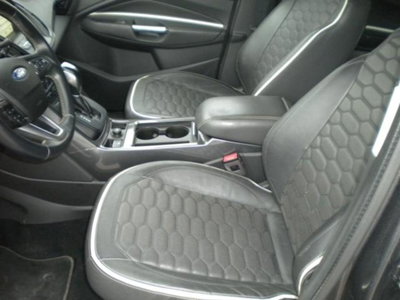 Ford Kuga 2.0 TDCI 180 CV S&S 4WD Powershift Vignale (9)