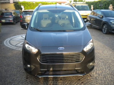 Ford Tourneo Courier 1.5 TDCI 100 CV Sport (2)