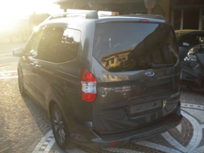Ford Tourneo Courier 1.5 TDCI 100 CV Sport (4)