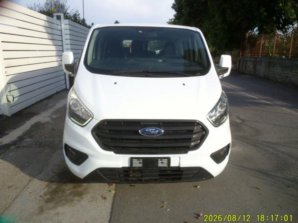 Ford Transit Custom Furgone 300 2.0 EcoBlue 130 PL-DC Furgone Titanium (15)