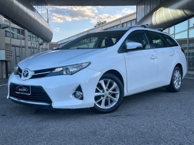 Toyota Auris Station Wagon 1.D-4D Lounge usata