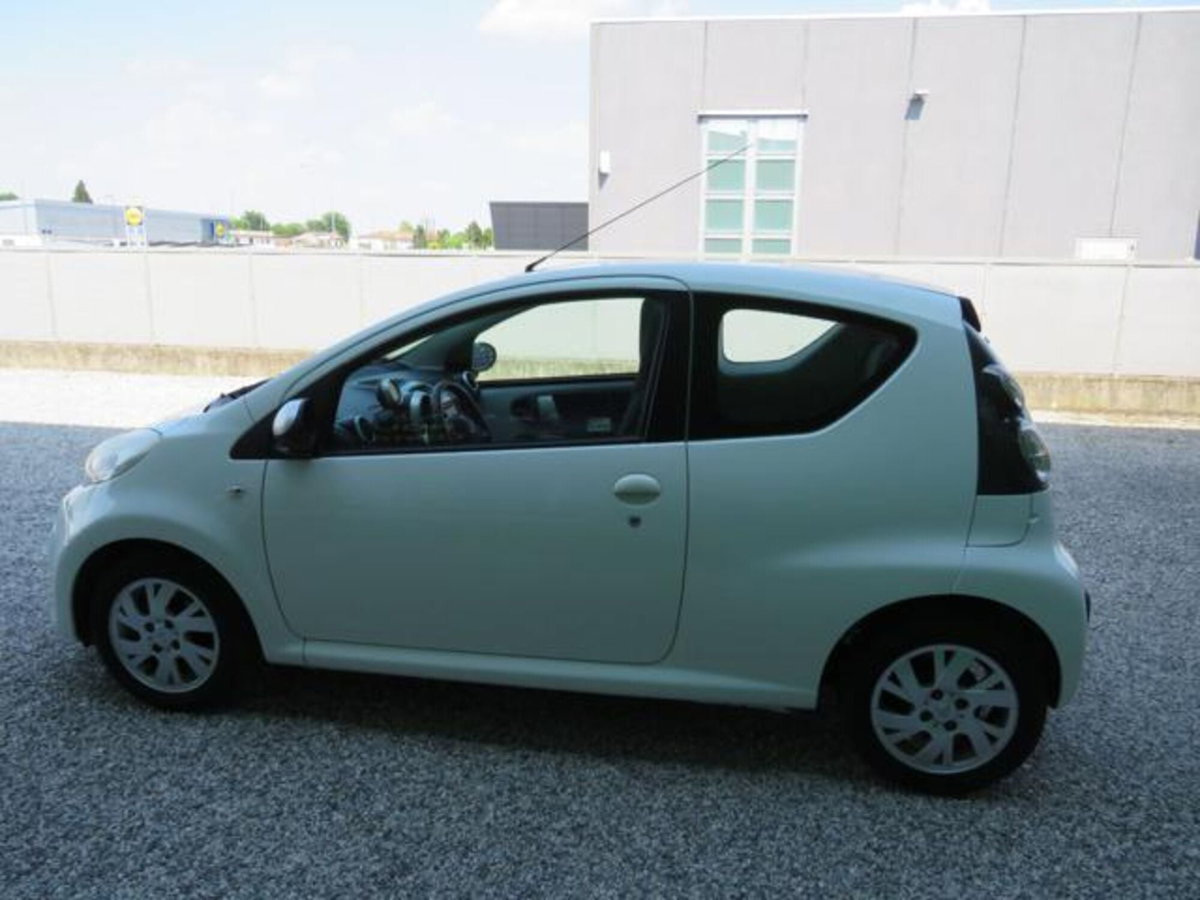 Citroen C1 1.0 3 porte airdream CMP-5 Perfect (2)