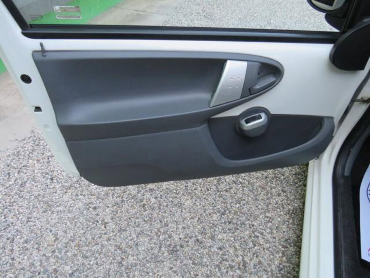 Citroen C1 1.0 3 porte airdream CMP-5 Perfect (20)