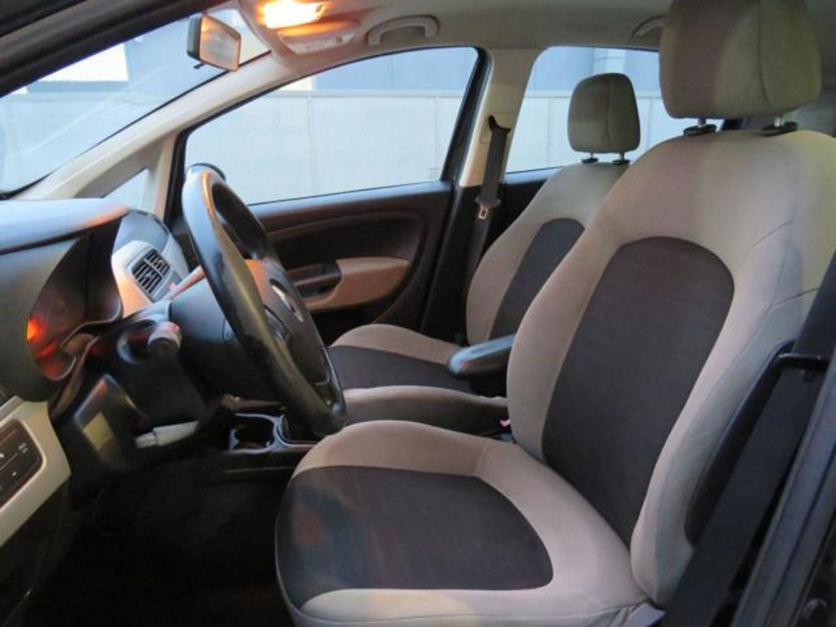 Fiat Grande Punto 1.3 MJT 75 CV 5 porte S&S Actual (9)