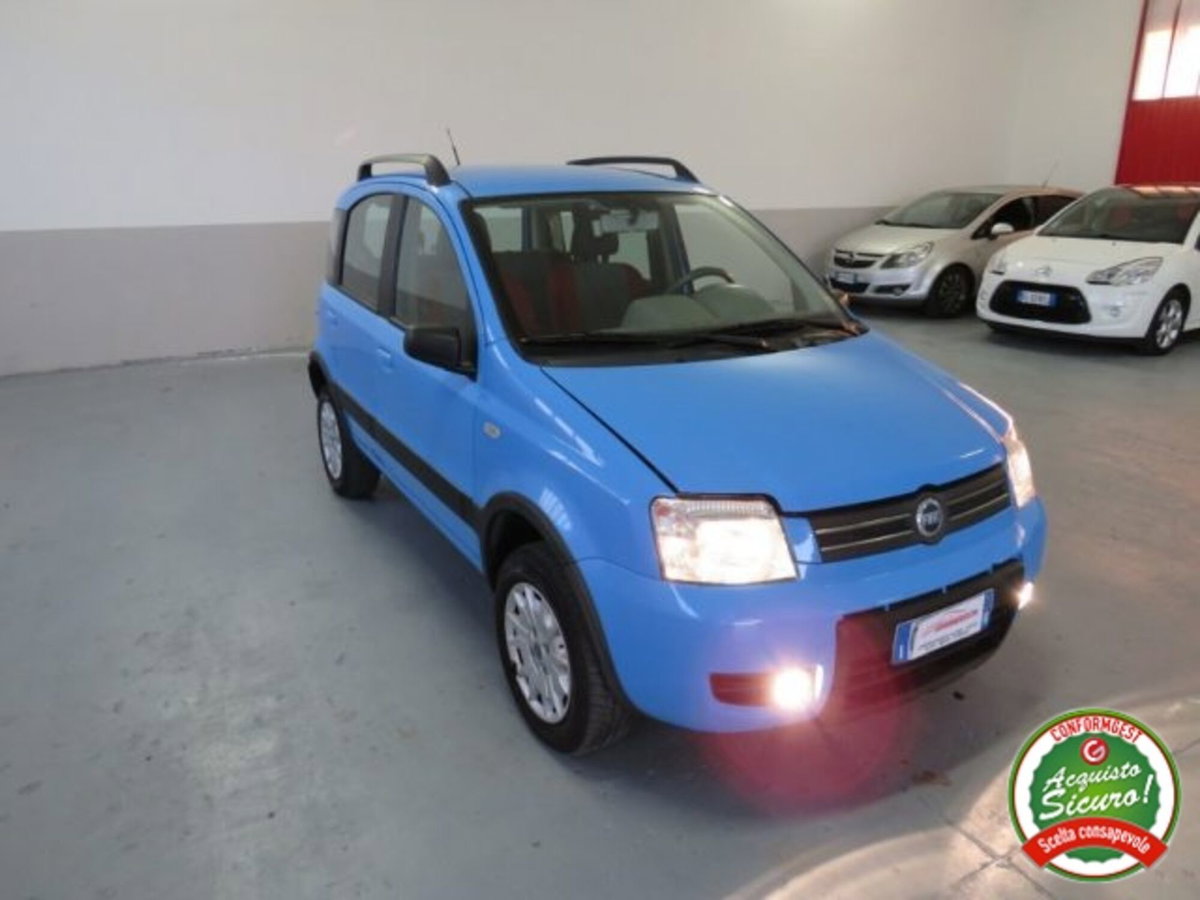 Fiat Panda 1.2 4x4 Climbing (2)