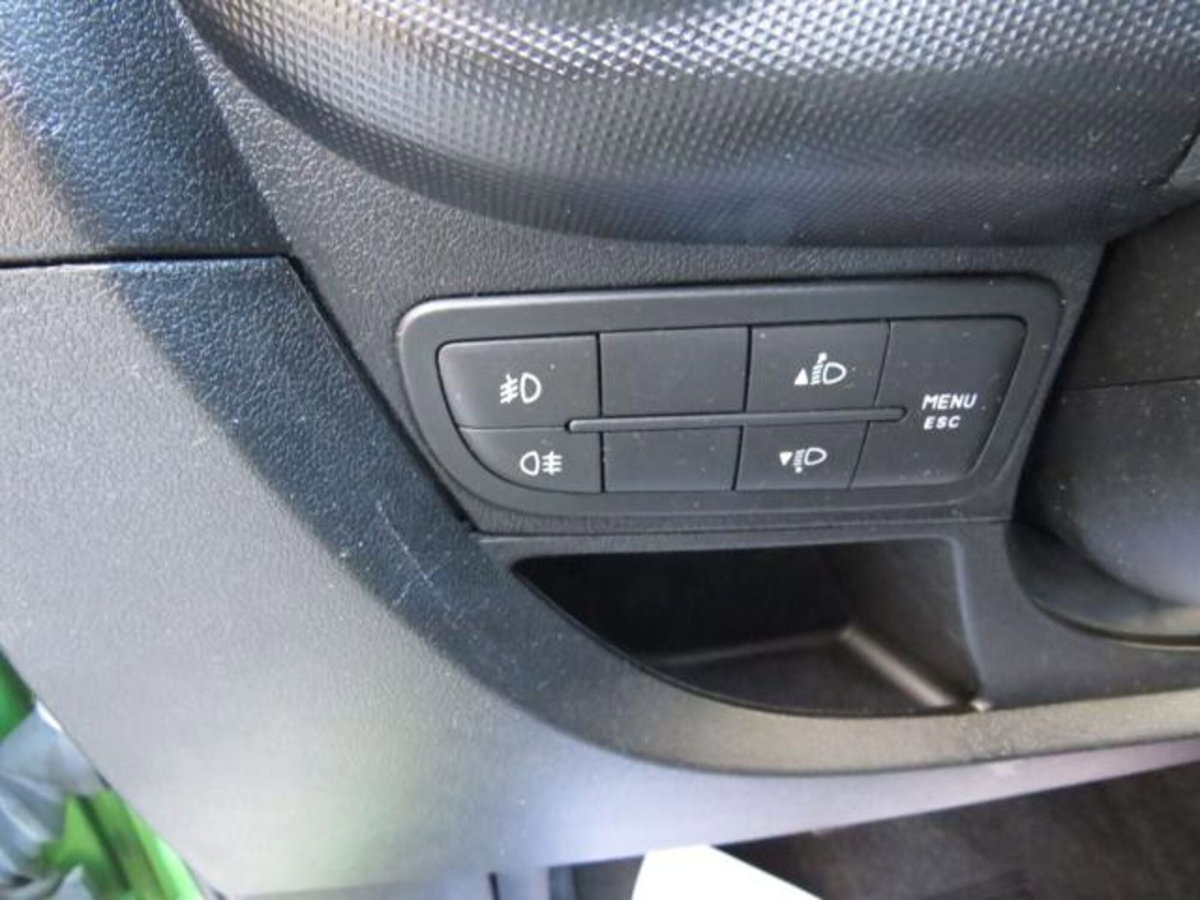 Fiat Qubo 1.3 MJT 75 CV Trekking (14)