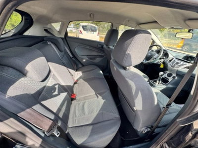 Ford Fiesta 1.4 TDCi 68CV 5 porte Titanium (12)