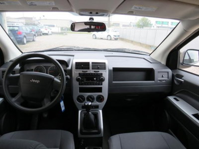 Jeep Compass 2.0 Turbodiesel Sport (12)