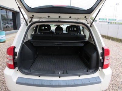 Jeep Compass 2.0 Turbodiesel Sport (13)