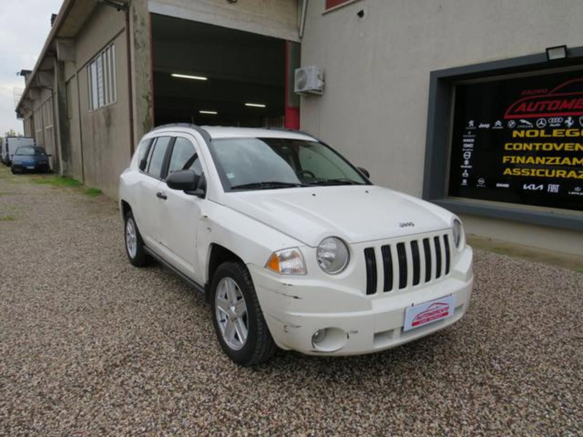 Jeep Compass 2.0 Turbodiesel Sport (3)