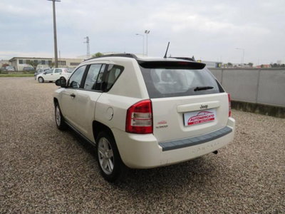 Jeep Compass 2.0 Turbodiesel Sport (7)