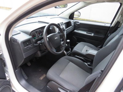 Jeep Compass 2.0 Turbodiesel Sport (9)