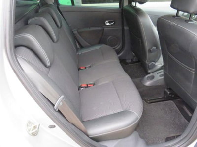 Renault Clio SporTour 1.5 dCi 85CV SporTour Luxe (16)