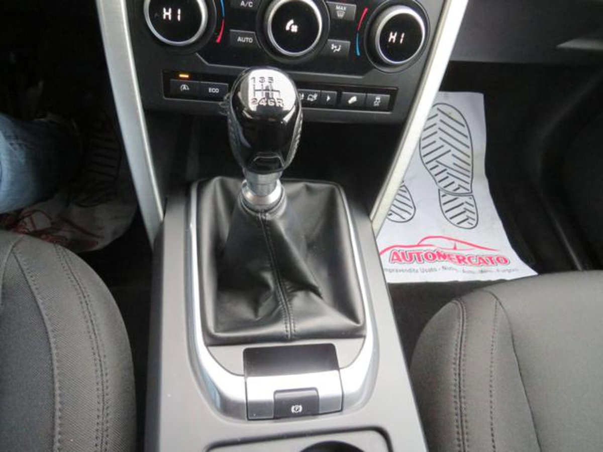 Land Rover Discovery Sport 2.0 TD4 150 CV SE (16)