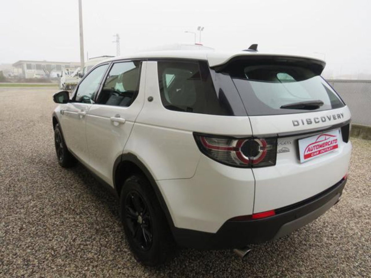 Land Rover Discovery Sport 2.0 TD4 150 CV SE (2)