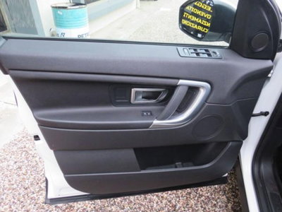 Land Rover Discovery Sport 2.0 TD4 150 CV SE (9)