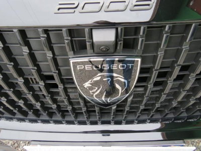 Peugeot 2008 PureTech 100 S&S Allure (9)