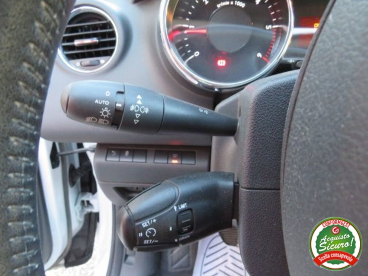 Peugeot 3008 BlueHDi 120 S&S Access (16)