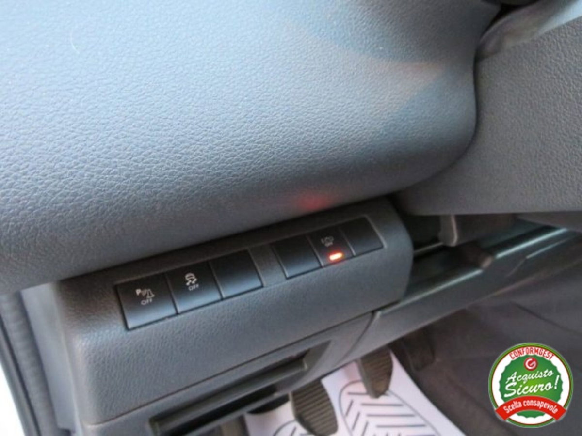 Peugeot 3008 BlueHDi 120 S&S Access (17)