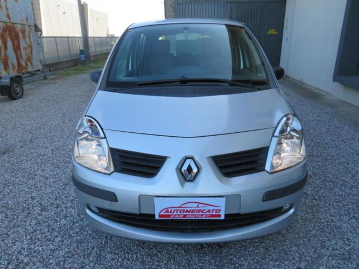 Renault Modus 1.2 16V Dynamique (3)