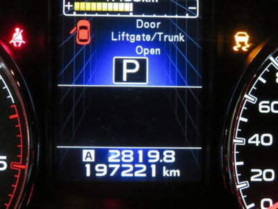Subaru Outback 2.0d-S Lineartronic Unlimited (11)
