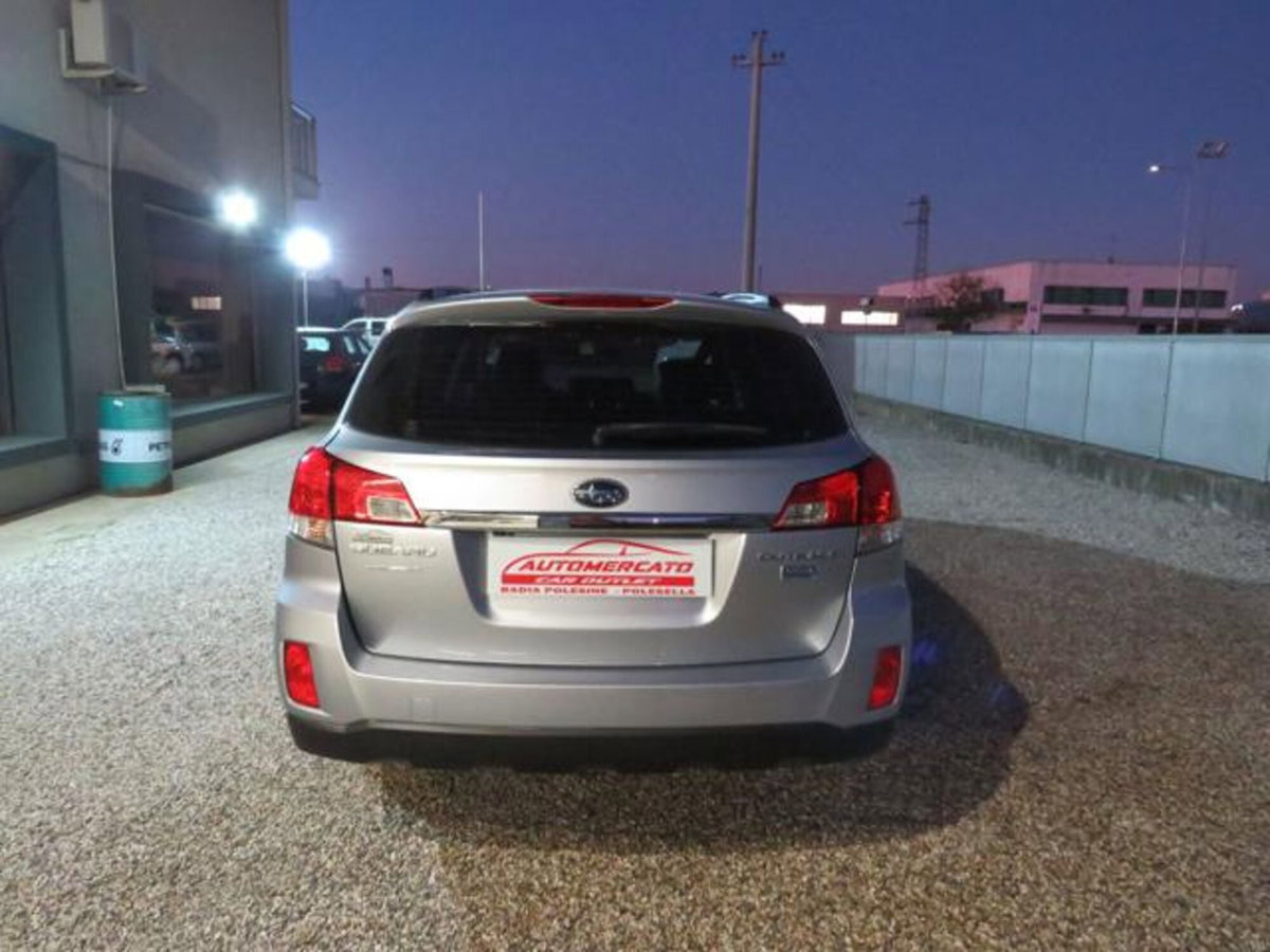 Subaru Outback 2.0d-S Lineartronic Unlimited (6)