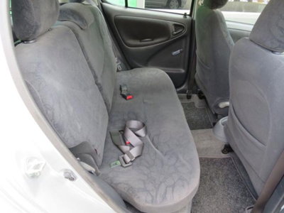 Toyota Yaris 16V cat 5 porte Sol '03 (20)