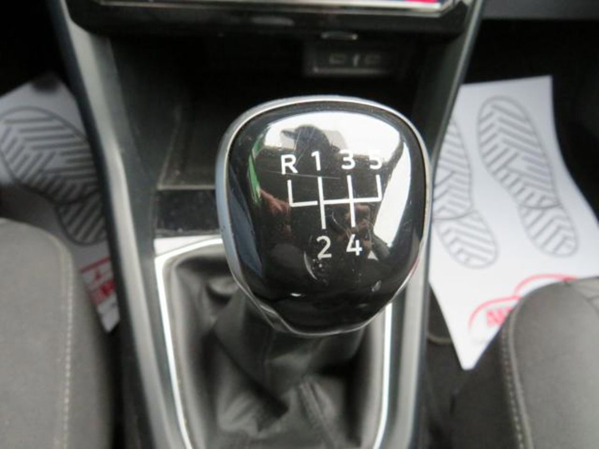 Volkswagen T-Cross 1.0 TSI Style BMT (16)