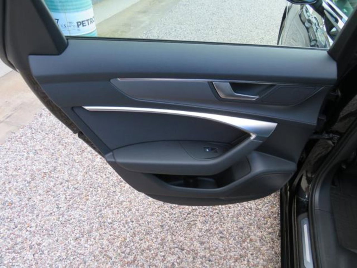 Audi A6 Avant 35 2.0 TDI S tronic Business Plus (19)