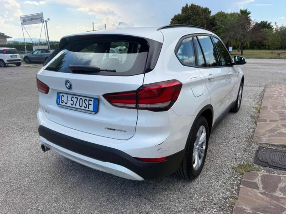 BMW X1 xDrive25e Business Advantage (4)