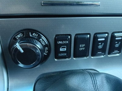 Nissan Navara 2.5 dCi 190CV 4 porte Double Cab XE (14)