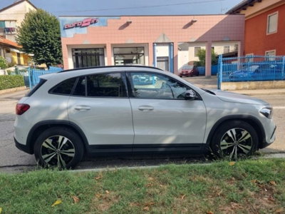 Mercedes-Benz GLA SUV 200 d Progressive Advanced Plus 4matic auto